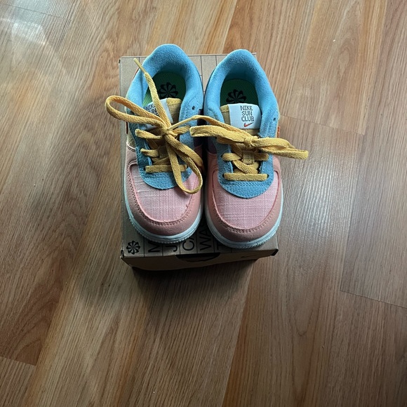Toddler Sneakers - Picture 1 of 4